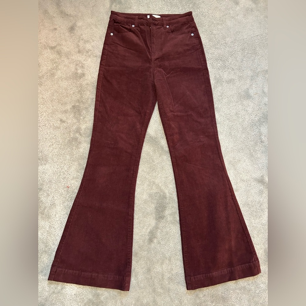 Chelsea & Violet red/brown flare pants in size 28